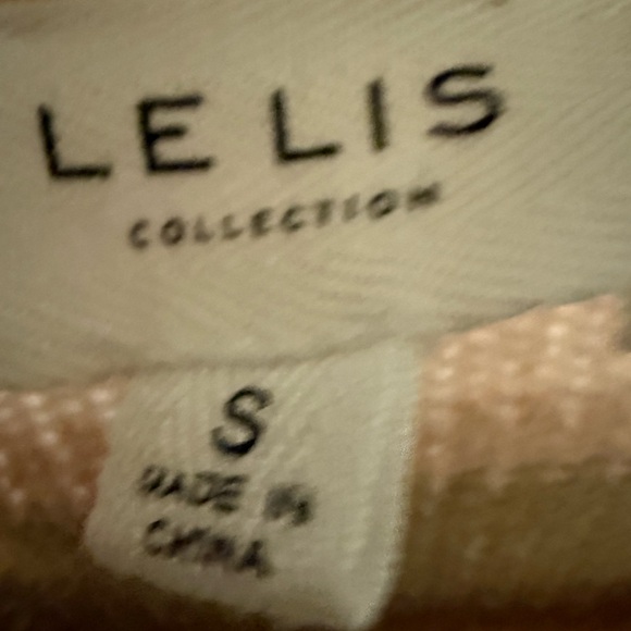 LE LIS COLLECTED Neutral Striped Colorblock Cropped Sweater S Cozy Textured Knit - Picture 3 of 5